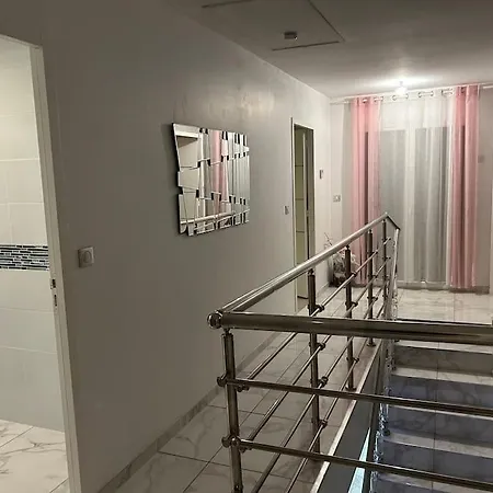 Вилла Maison Entiere Cebazat