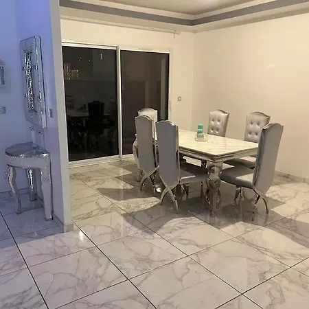 Maison Entiere * Cébazat