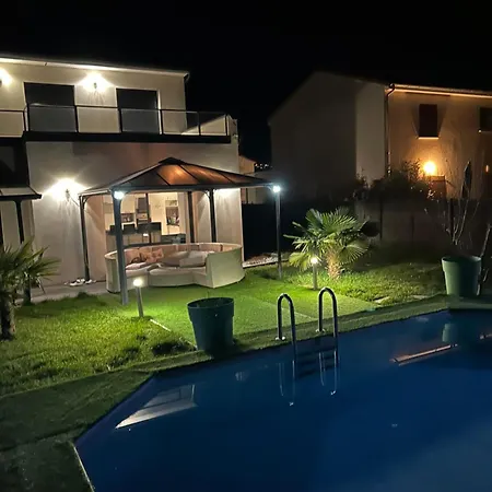 ヴィラ Maison Entiere *