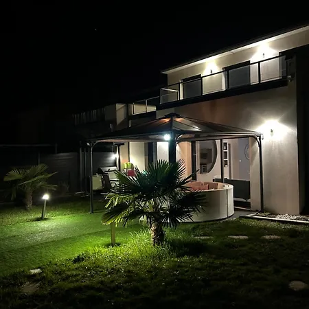 Maison Entiere Villa *