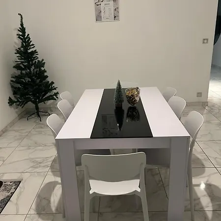 Вилла Maison Entiere *
